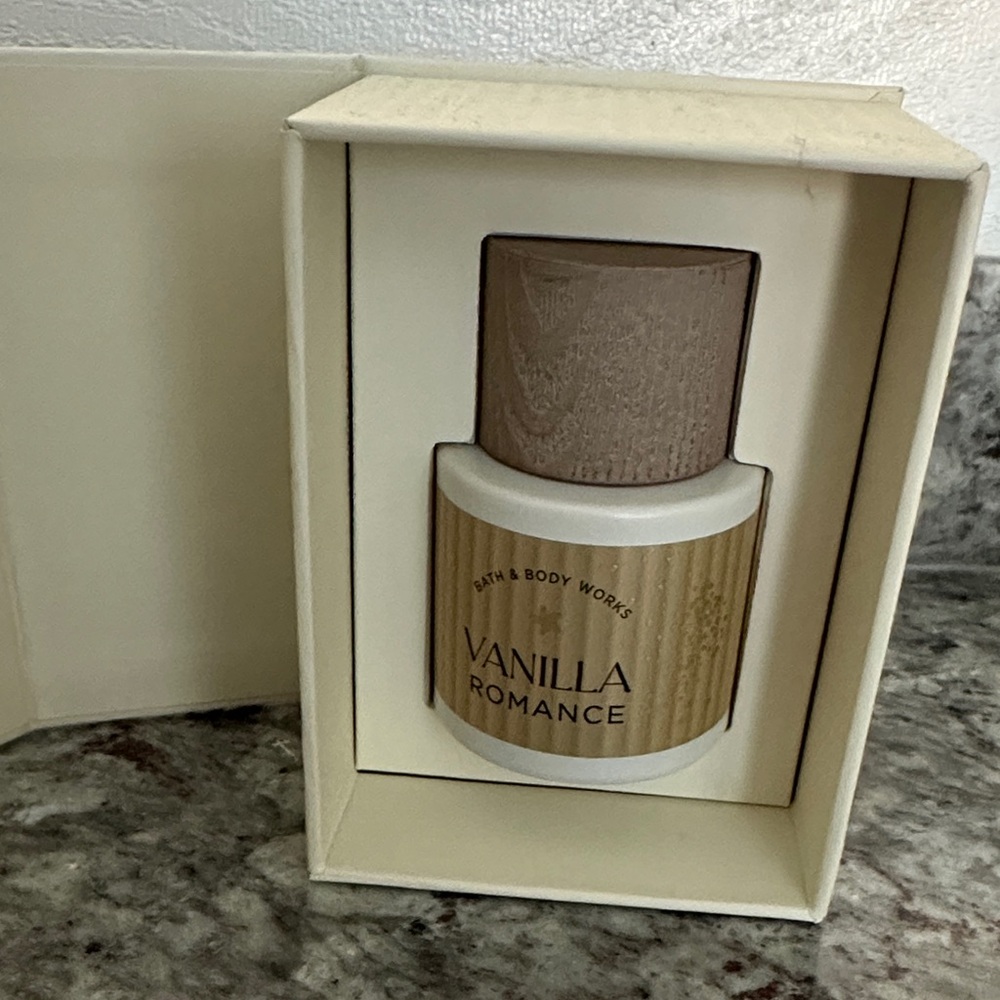 Bath & Body Works Vanilla Romance Brand New In Box